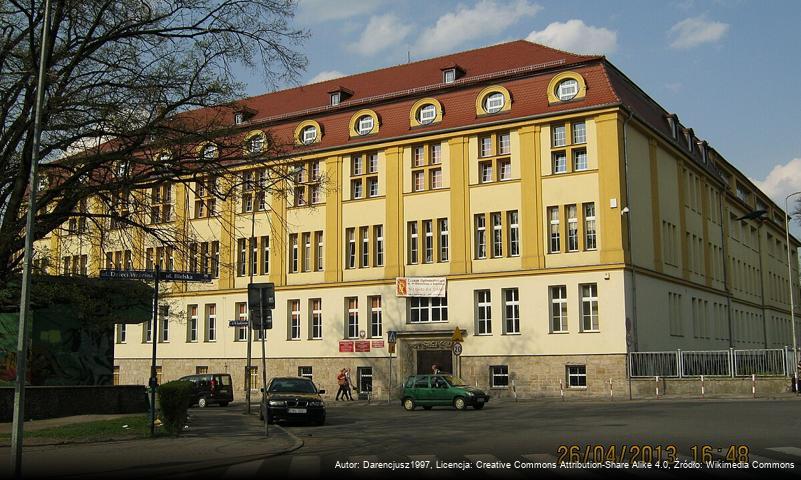 I Liceum Ogólnokształcące im. Władysława Broniewskiego w Bolesławcu