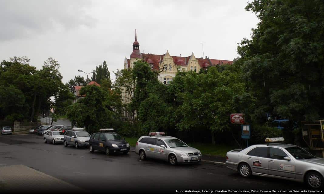 Obrady Rady Miasta Bolesławiec: Wyróżnienia i Kluczowe Uchwały